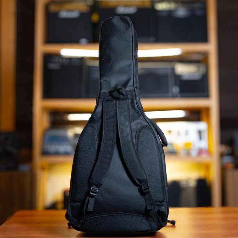 گیگ بگ آکوستیک پر ابر