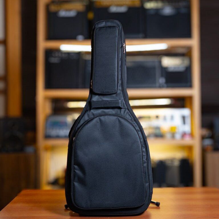 گیگ بگ آکوستیک پر ابر